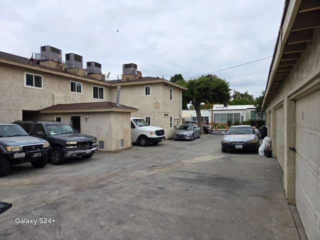 24522 Chestnut Street thumbnail 4